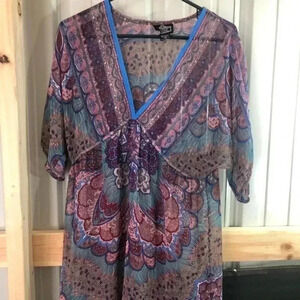 Angie‎ brand light weight sheer top size medium